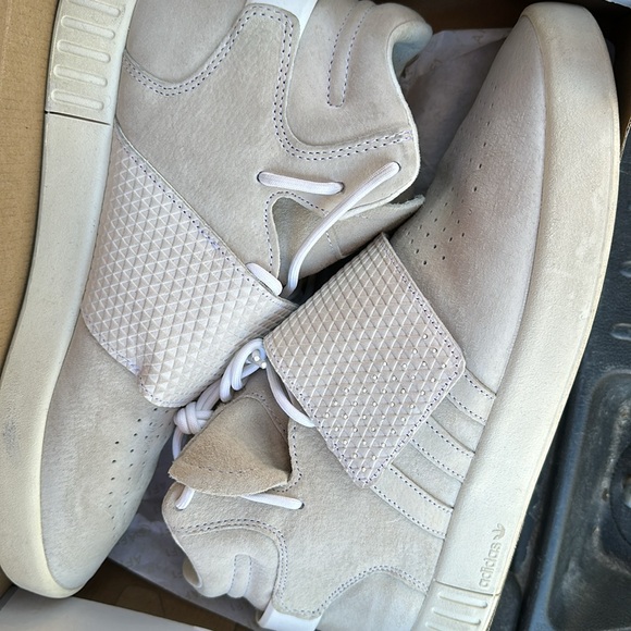 A collection of Nike AF1 and other Nike shoes - Picture 4 of 8